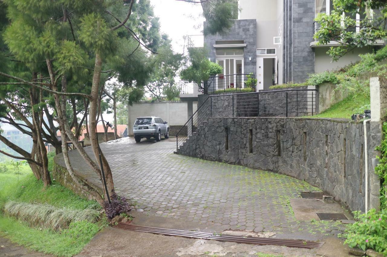Villa Babeh Bandung Exterior photo